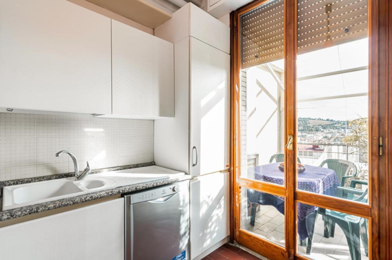 Attico Pisaurum - Central Apartment With Parking! Pesaro Eksteriør bilde